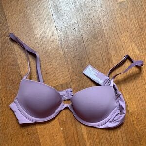 NWOT GAP Body favorite Demi plunge bra Lavender Bra 32A lavender